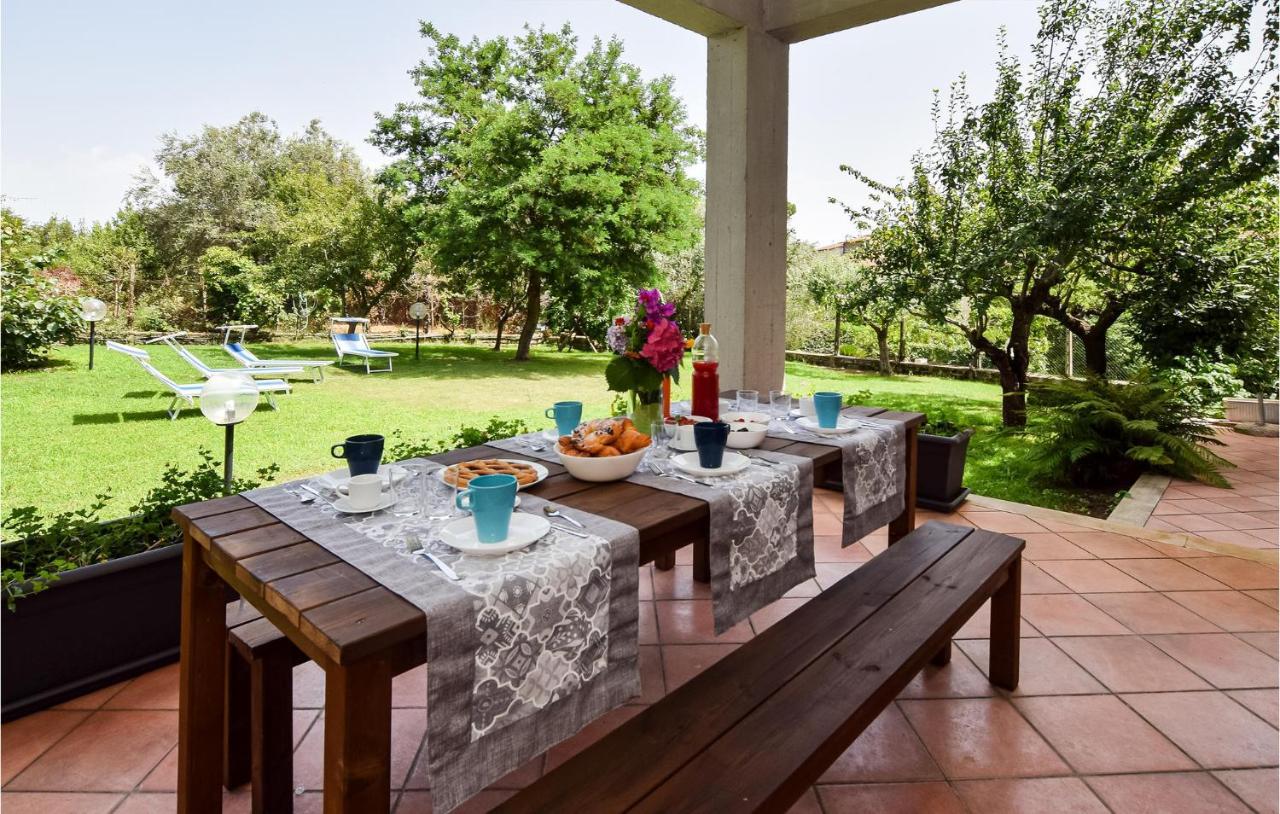 Cozy Home In Anguillara Sabazia With Kitchenette Экстерьер фото