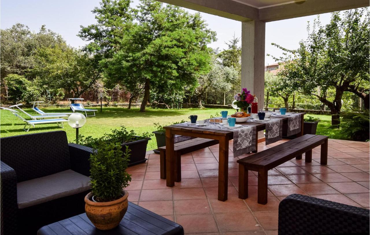 Cozy Home In Anguillara Sabazia With Kitchenette Экстерьер фото